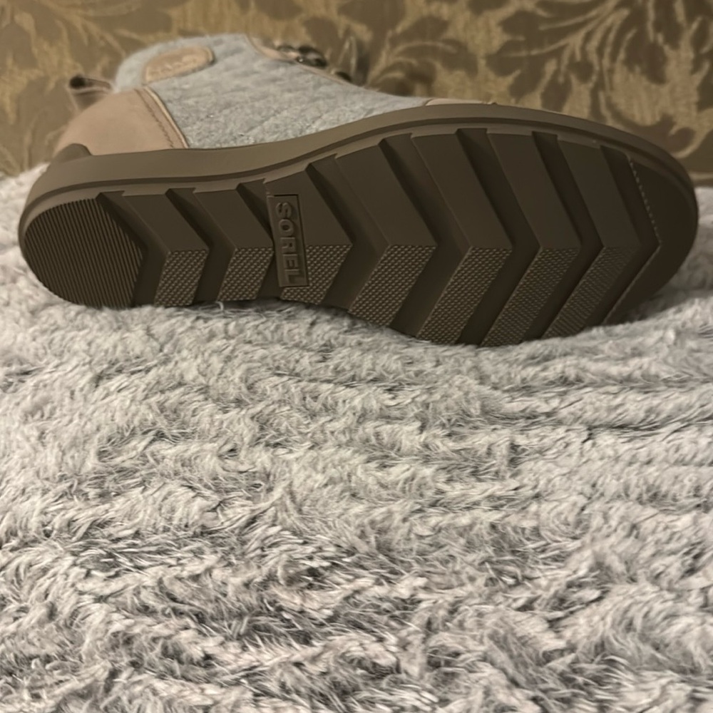 SIZE 8.5&9 SOREL WATERPROOF TRAIL RUNNING🏃‍♂️SNEAKERS. BN - Picture 5 of 7